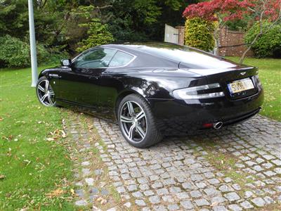 Aston Martin+DB9