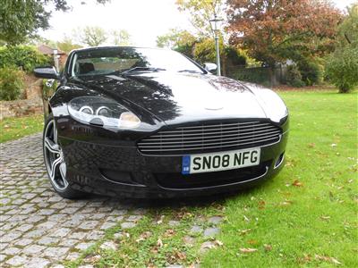 Aston Martin+DB9