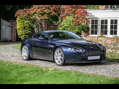 Aston Martin+Vantage