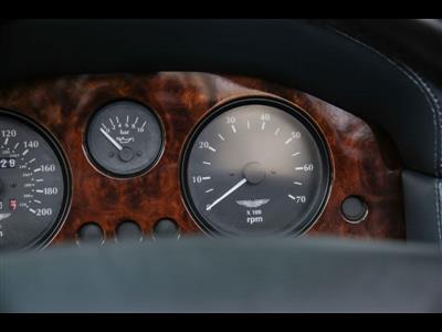 Aston Martin+Virage Volante