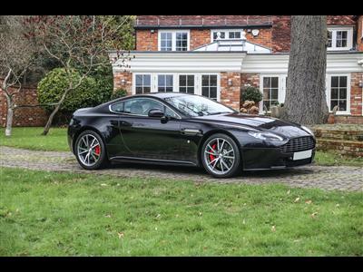 Aston Martin+V8 Vantage S