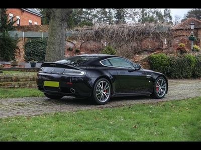 Aston Martin+V8 Vantage S