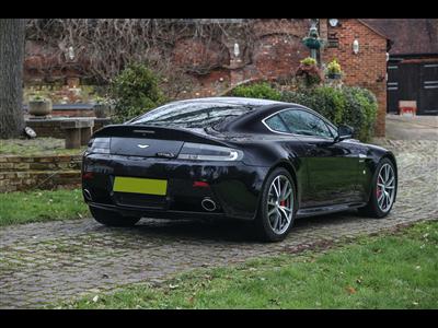 Aston Martin+V8 Vantage S