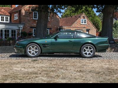 Aston Martin+V8