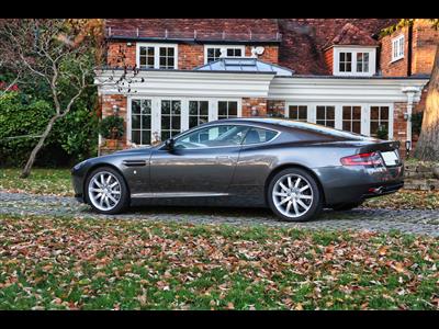 Aston Martin+DB9