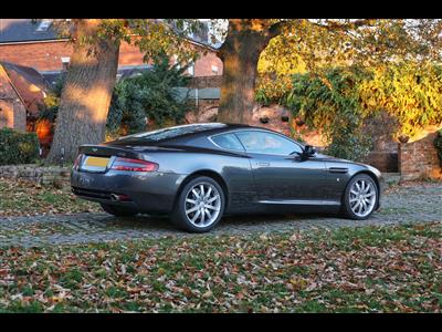 Aston Martin+DB9