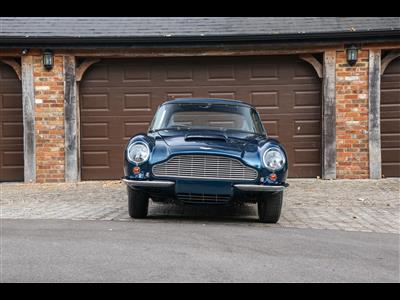 Aston Martin+DB6