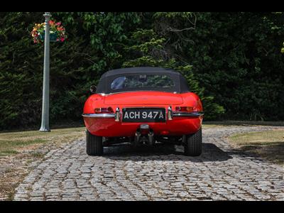 Jaguar+E Type