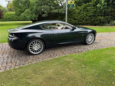 Aston Martin+DB9
