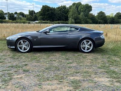 Aston Martin+DB9