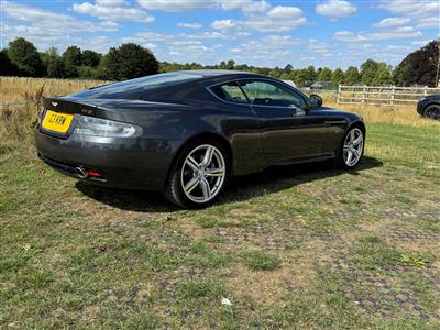 Aston Martin+DB9