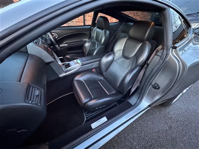 Aston Martin+Vanquish