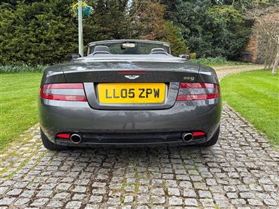 Aston Martin+DB9