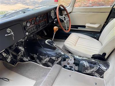 Jaguar+E Type