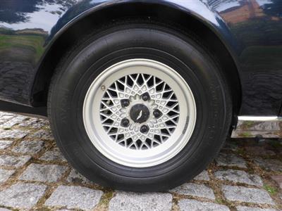 Aston Martin+V8 Saloon