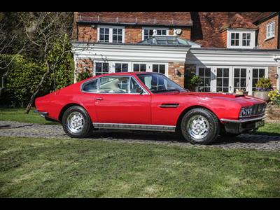 Aston Martin+DBS V8