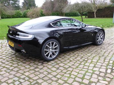 Aston Martin+Vantage