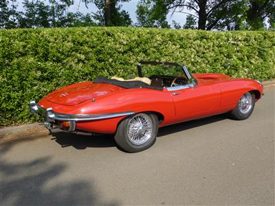 Jaguar+E Type