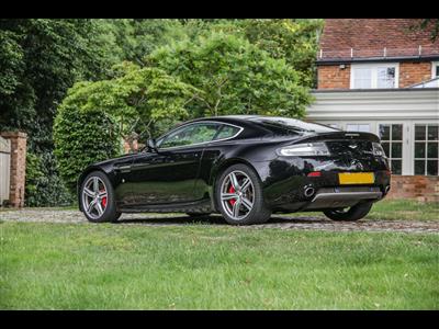 Aston Martin+Vantage