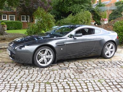 Aston Martin+Vantage