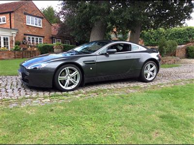 Aston Martin+Vantage