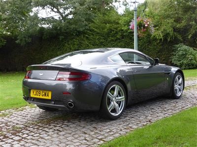 Aston Martin+Vantage