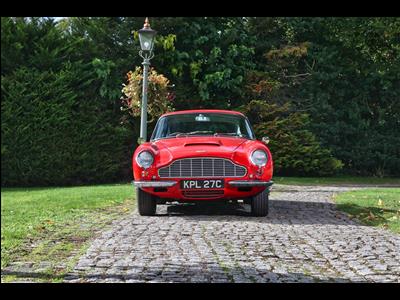 Aston Martin+DB6