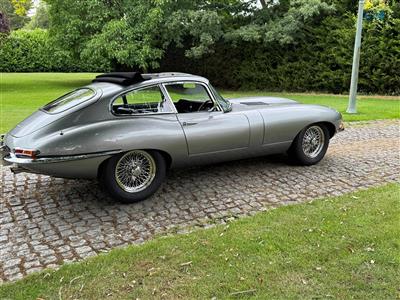 Jaguar+E Type