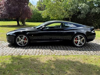 Aston Martin+DB9