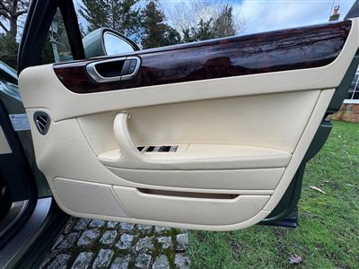 Bentley+Continental Flying Spur