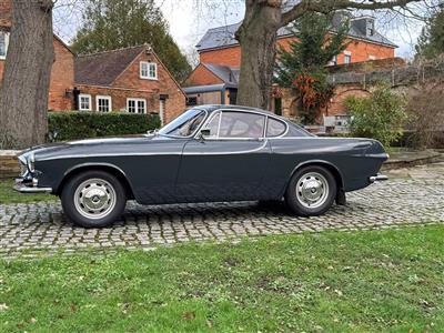 VOLVO+P 1800