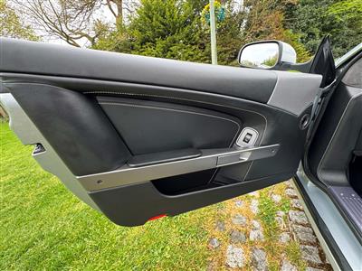 Aston Martin+Virage Volante