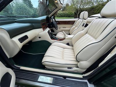 Aston Martin+Virage Volante