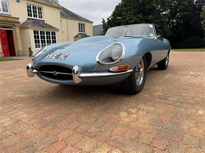 Jaguar+E Type