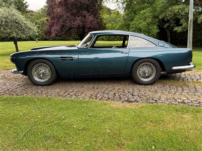 Aston Martin+DB4