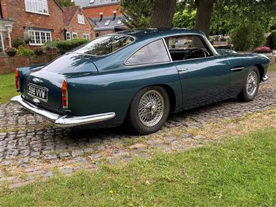 Aston Martin+DB4