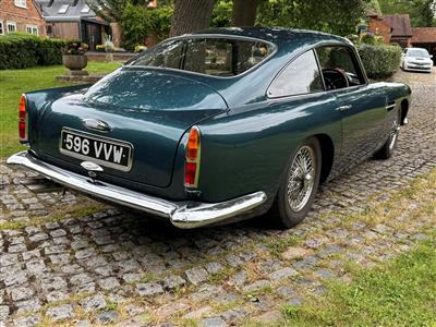Aston Martin+DB4