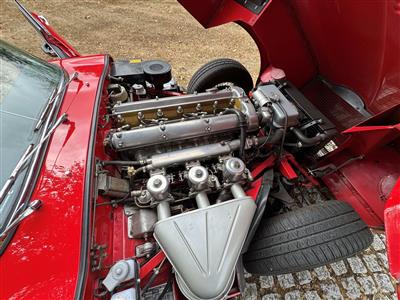 Jaguar+E Type